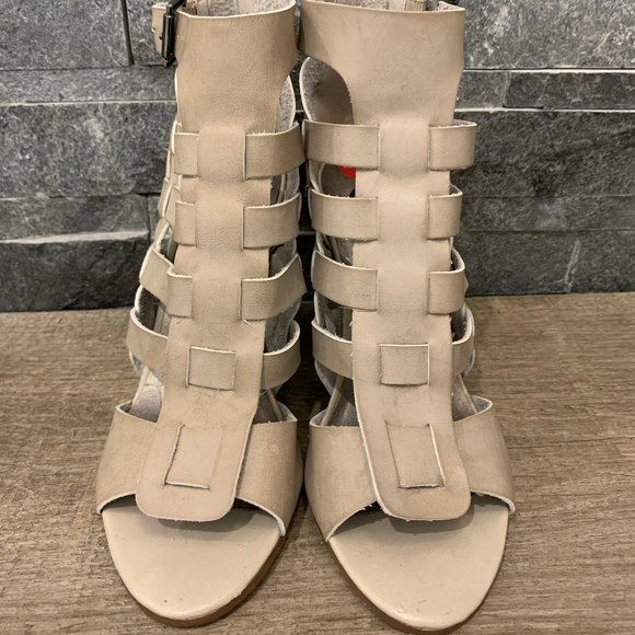 G by Guess Caged Sandals - Picture 4 of 9